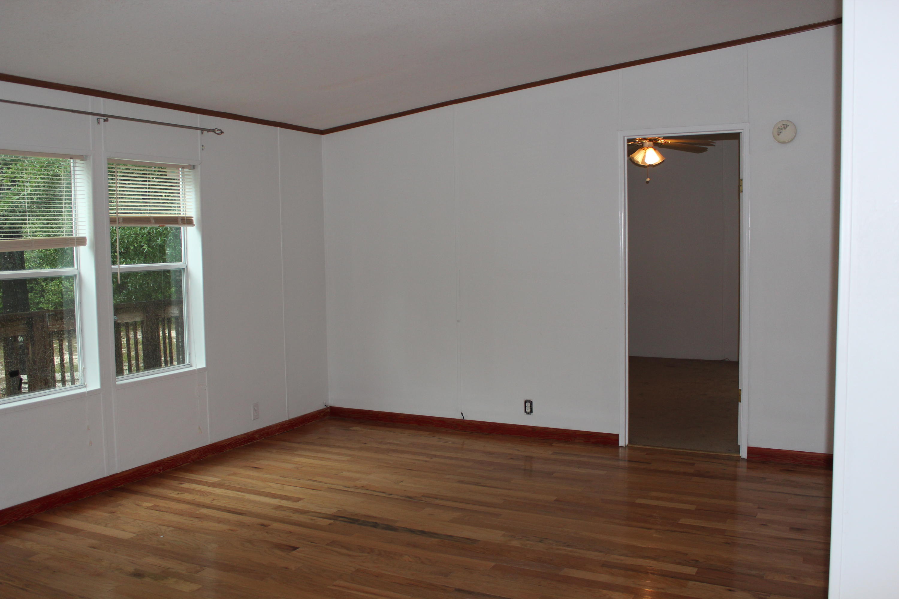 METES & BOUNDS - Residential Lease