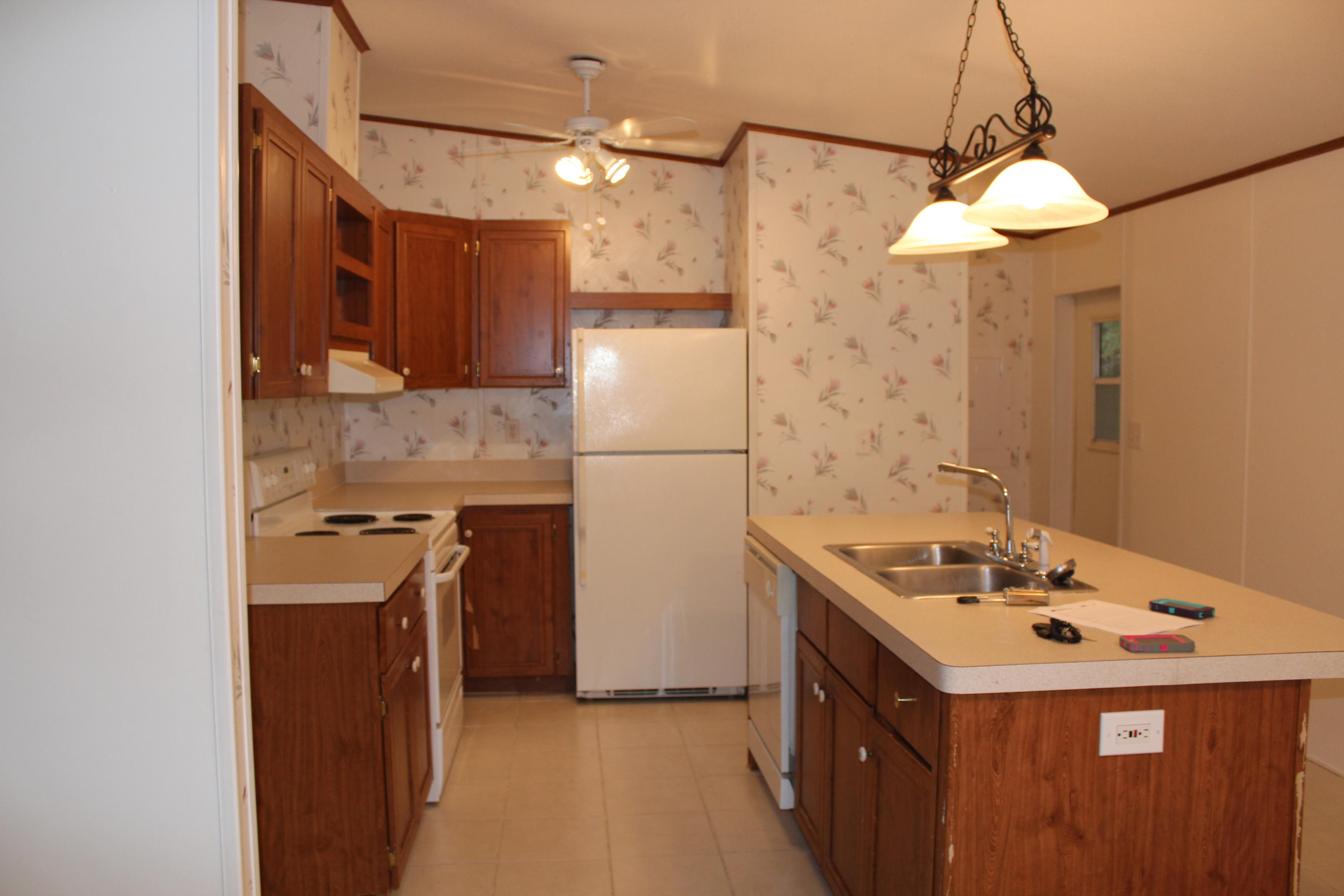 METES & BOUNDS - Residential Lease