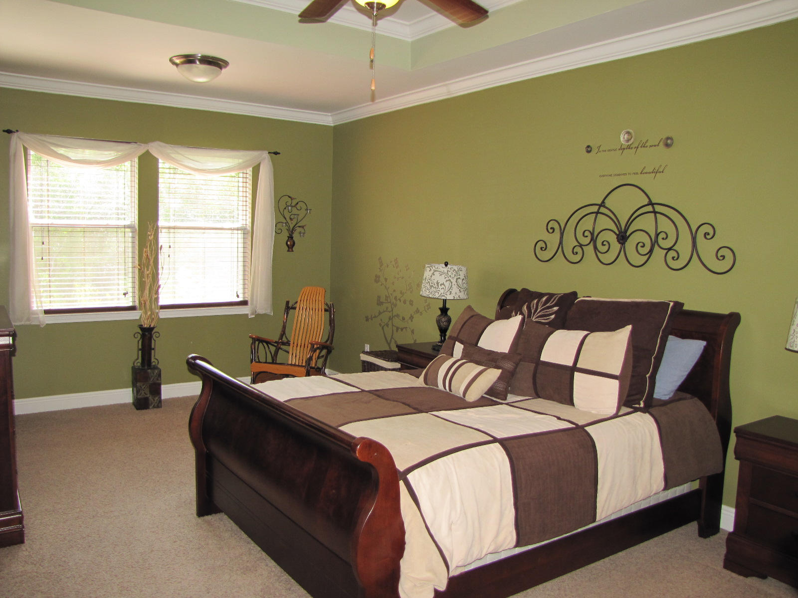 ROLLING RIDGE - Residential Lease