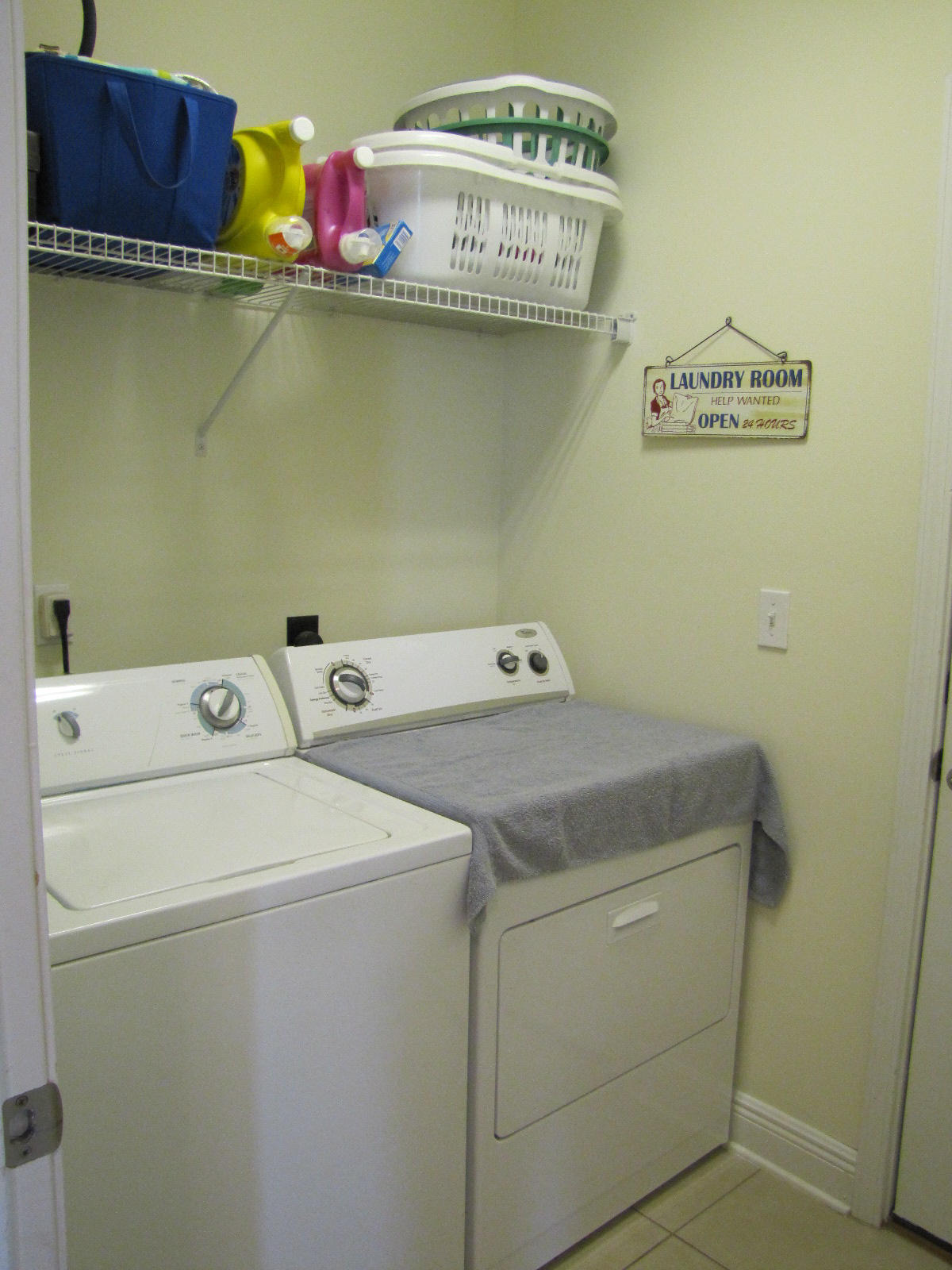 ROLLING RIDGE - Residential Lease