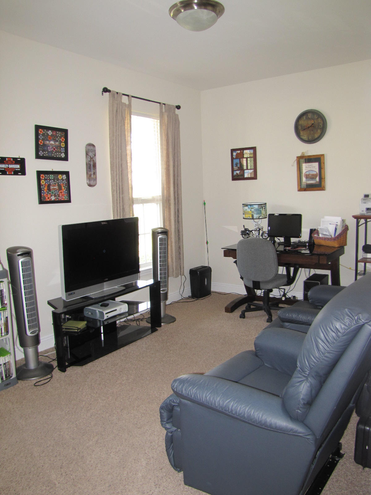 ROLLING RIDGE - Residential Lease