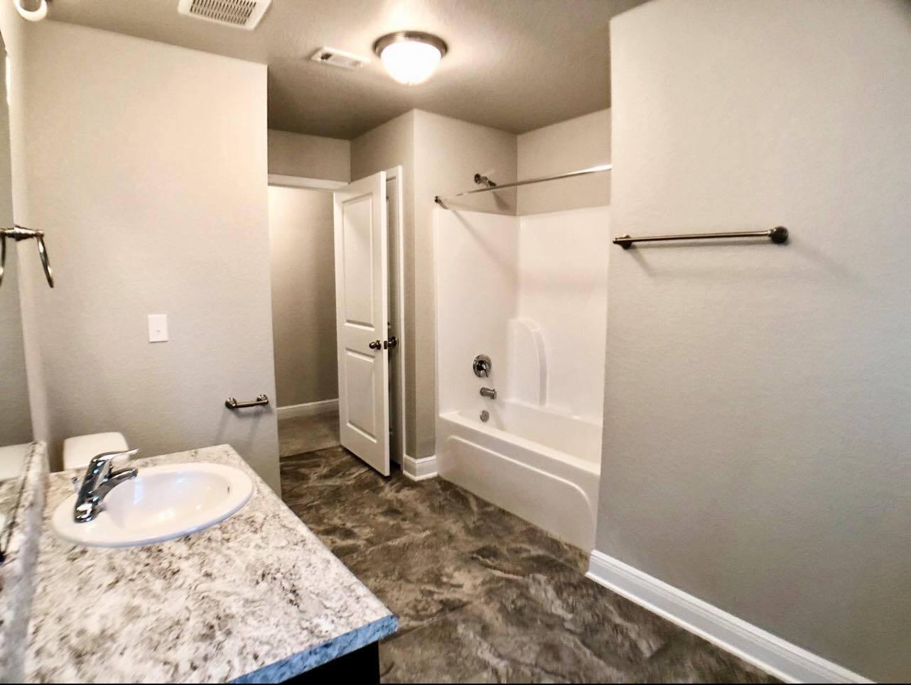 FOX VALLEY - Residential Lease
