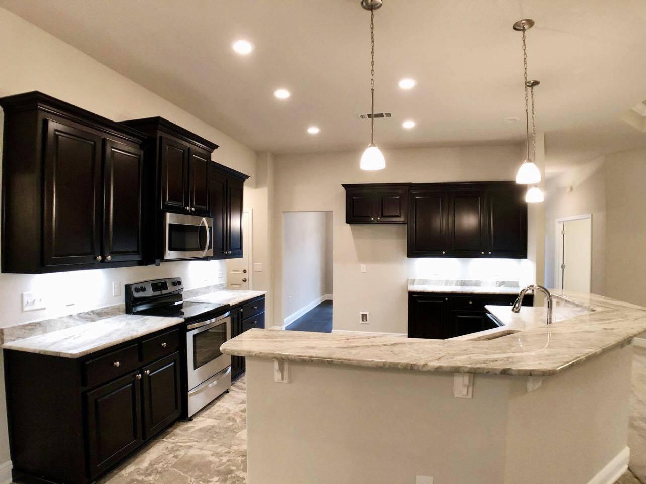 FOX VALLEY - Residential Lease