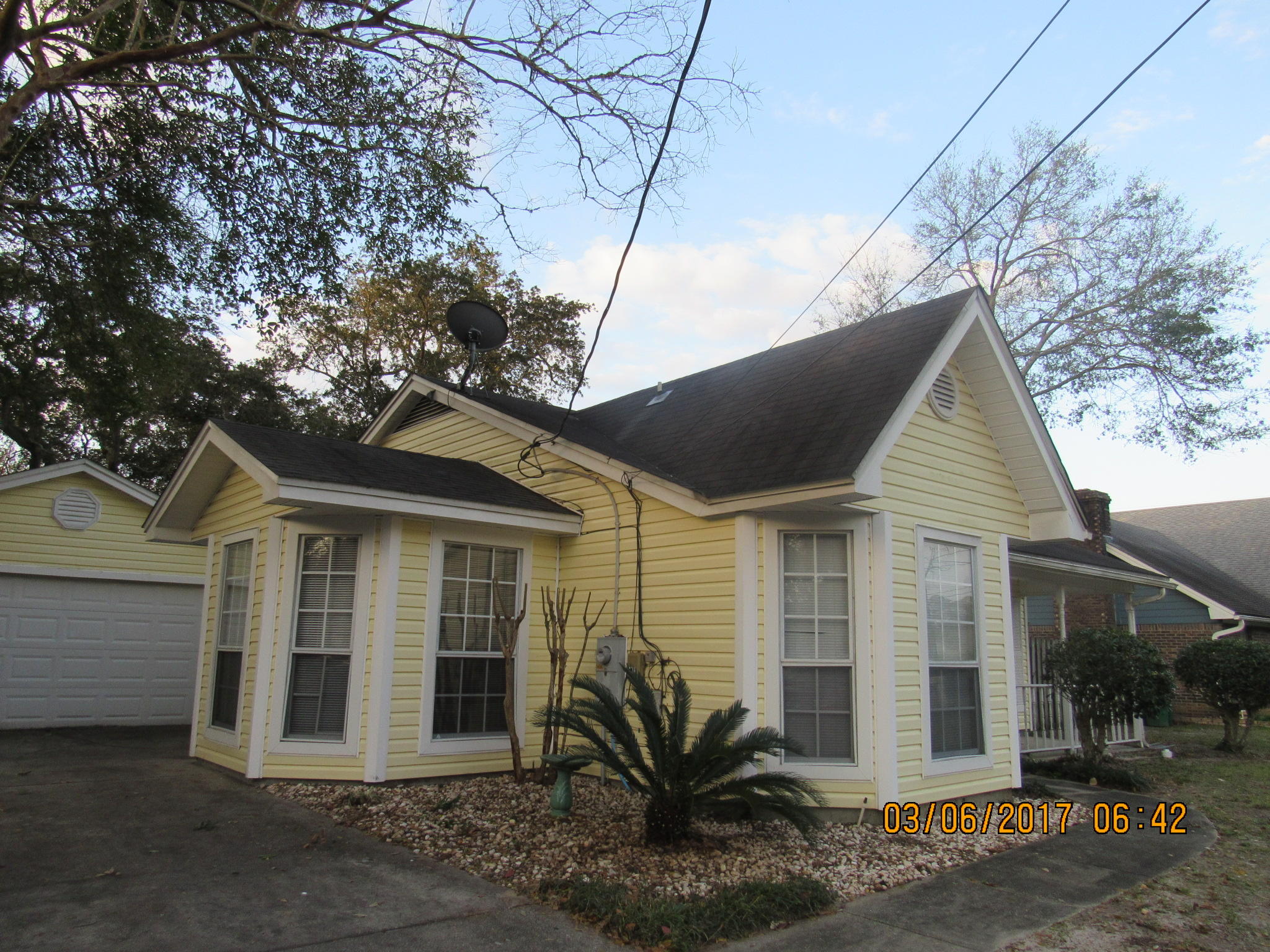 SPENCERS CROSSING - Residential Lease