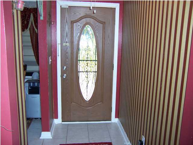 COUNTRY CLUB ESTATES 1 OF CRESTVIEW - Residential Lease