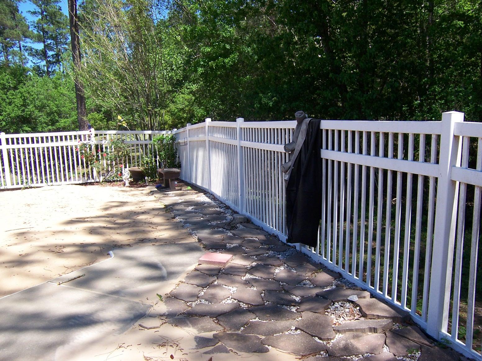 COUNTRY CLUB ESTATES 1 OF CRESTVIEW - Residential Lease