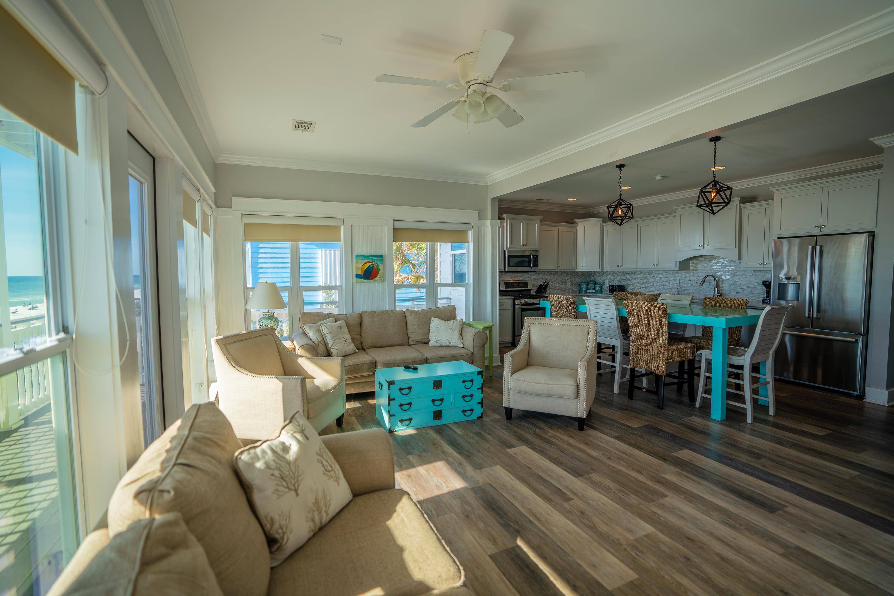 SUNRISE BEACH - Residential