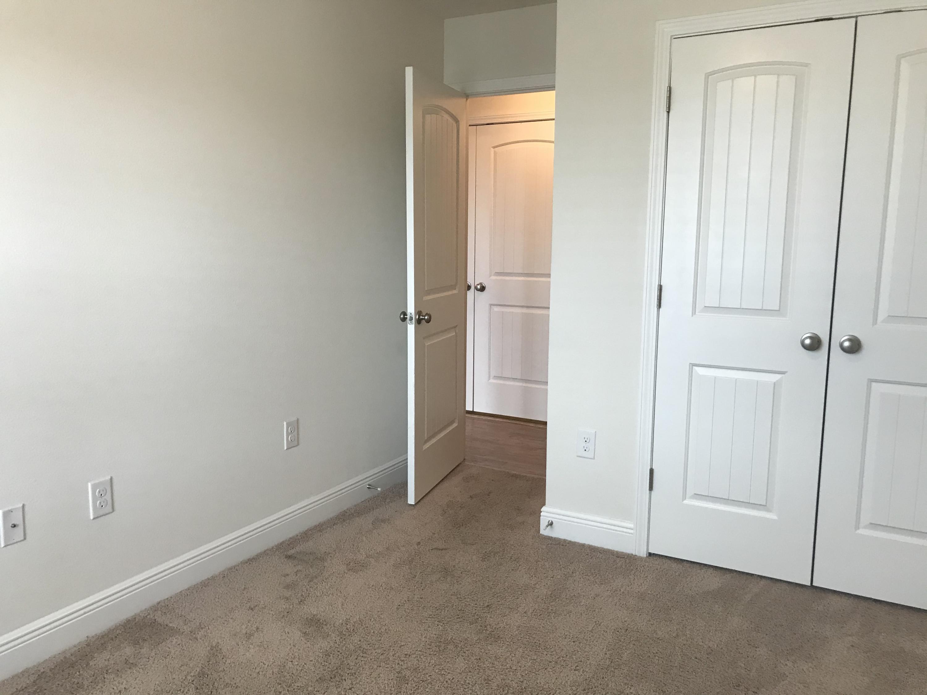 Iron Horse T/H - Residential Lease