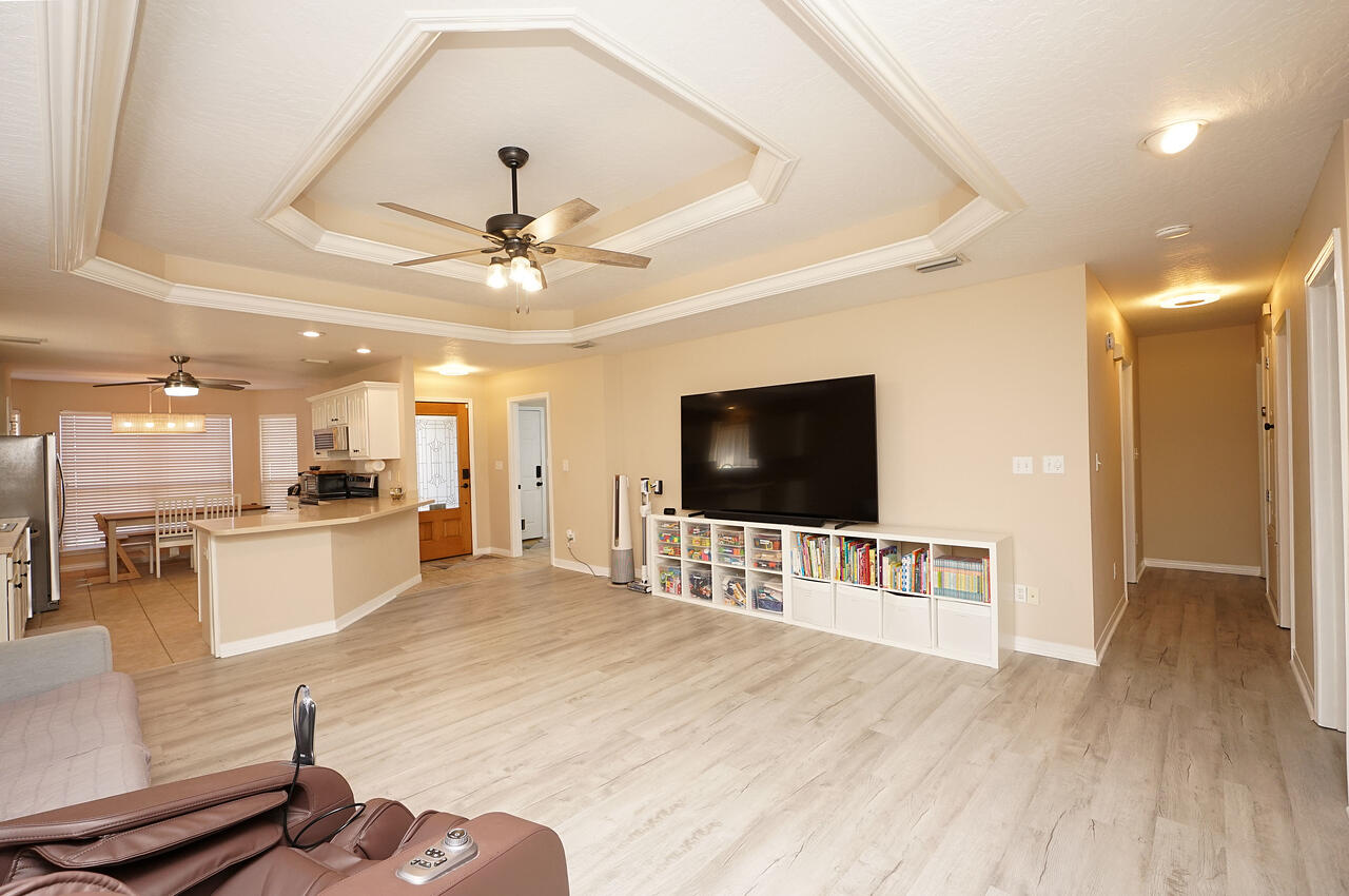 NORTH RIDGE CREEK S/D 1ST ADDN - Residential