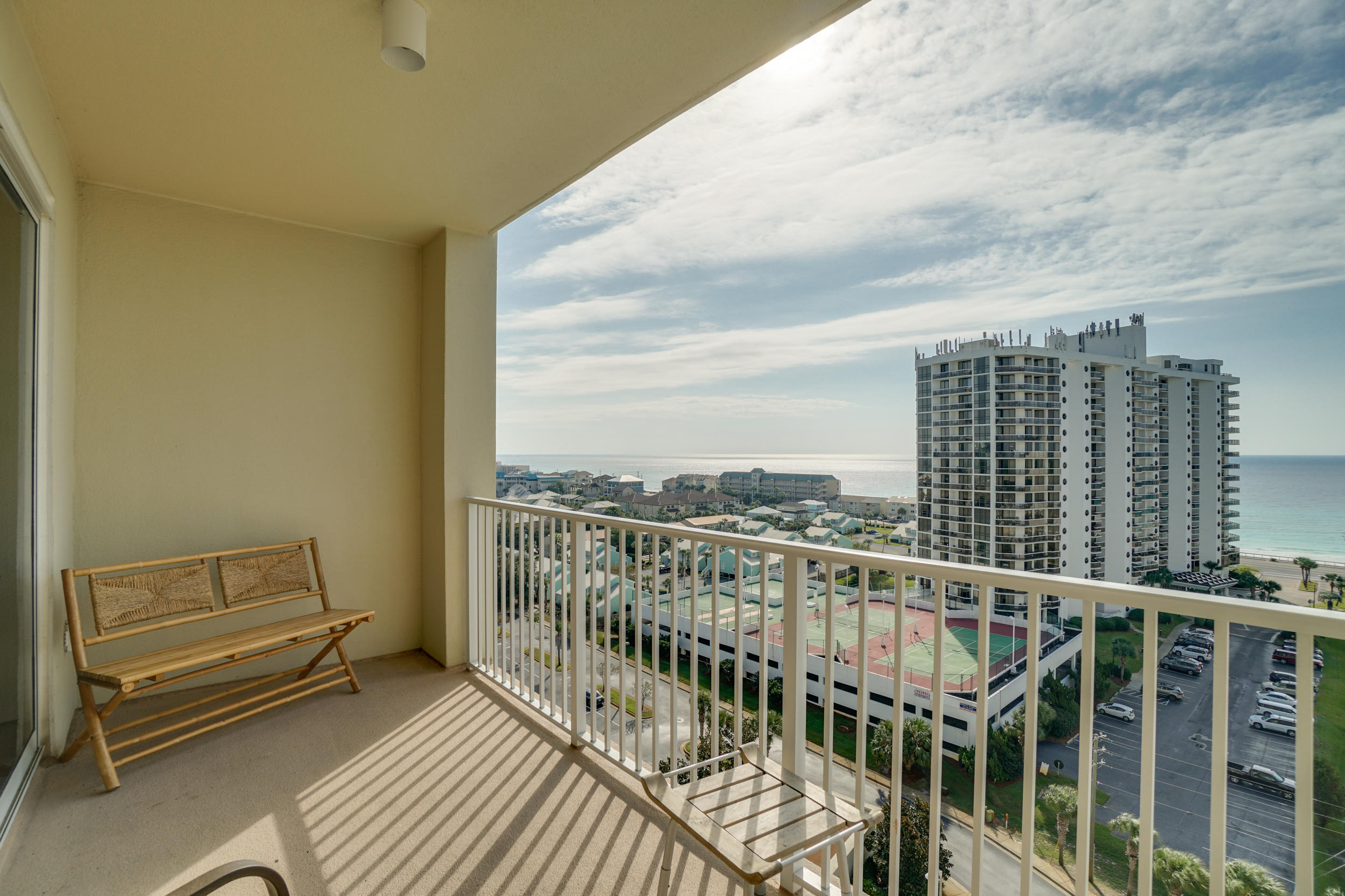 ARIEL DUNES - Residential