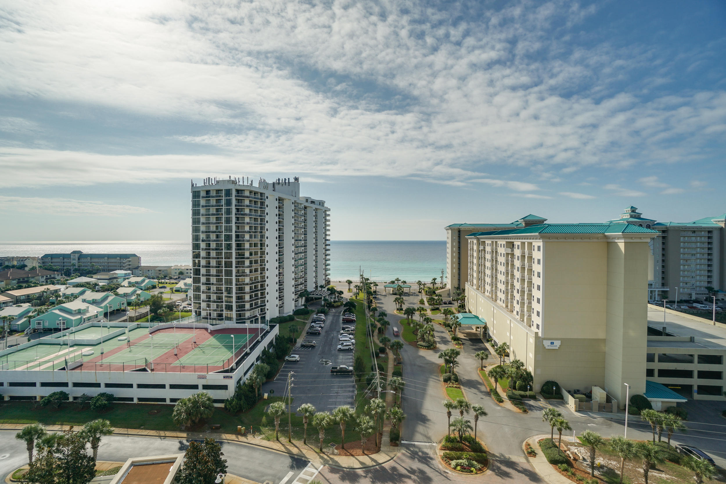 ARIEL DUNES - Residential