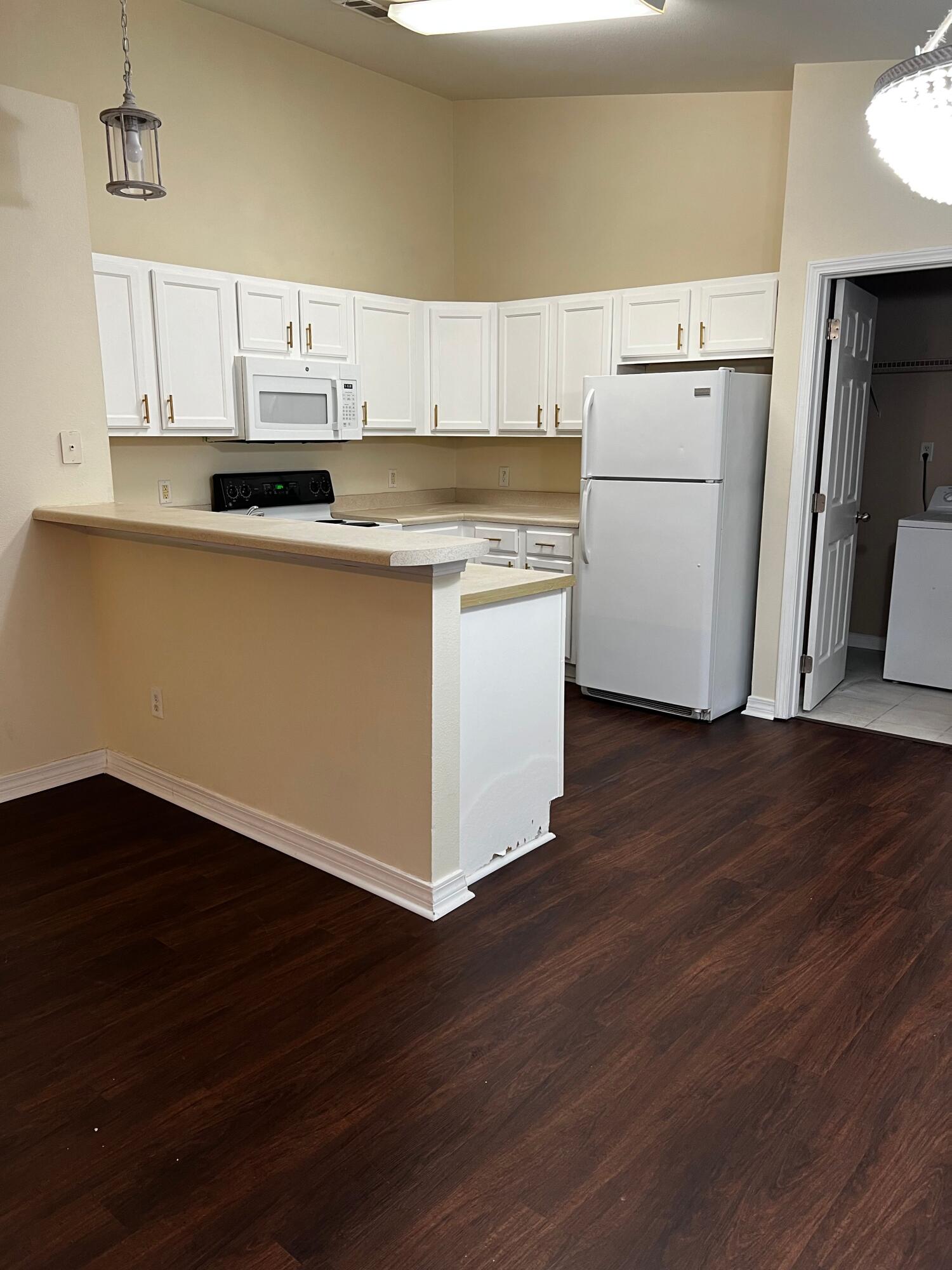 AUTUMN TRACE AT HARVEST VILLAGE - Residential Lease