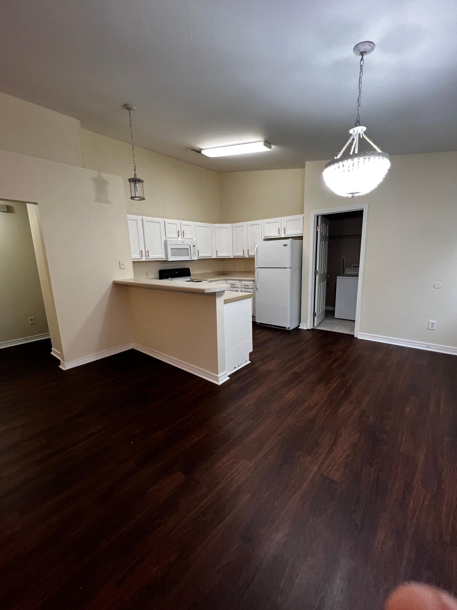 AUTUMN TRACE AT HARVEST VILLAGE - Residential Lease