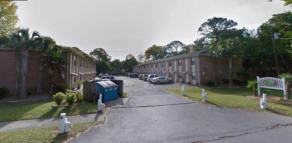 Available Now !!! 2 bedroom town home in the heart of Fort Walton Beach near Uptown Station. Freshly painted with new carpet. Live close to military bases, hospital, shopping & restaurants. Pets will be allowed with owner approval and a $400 non-refundable pet fee. Non-Smoking Unit