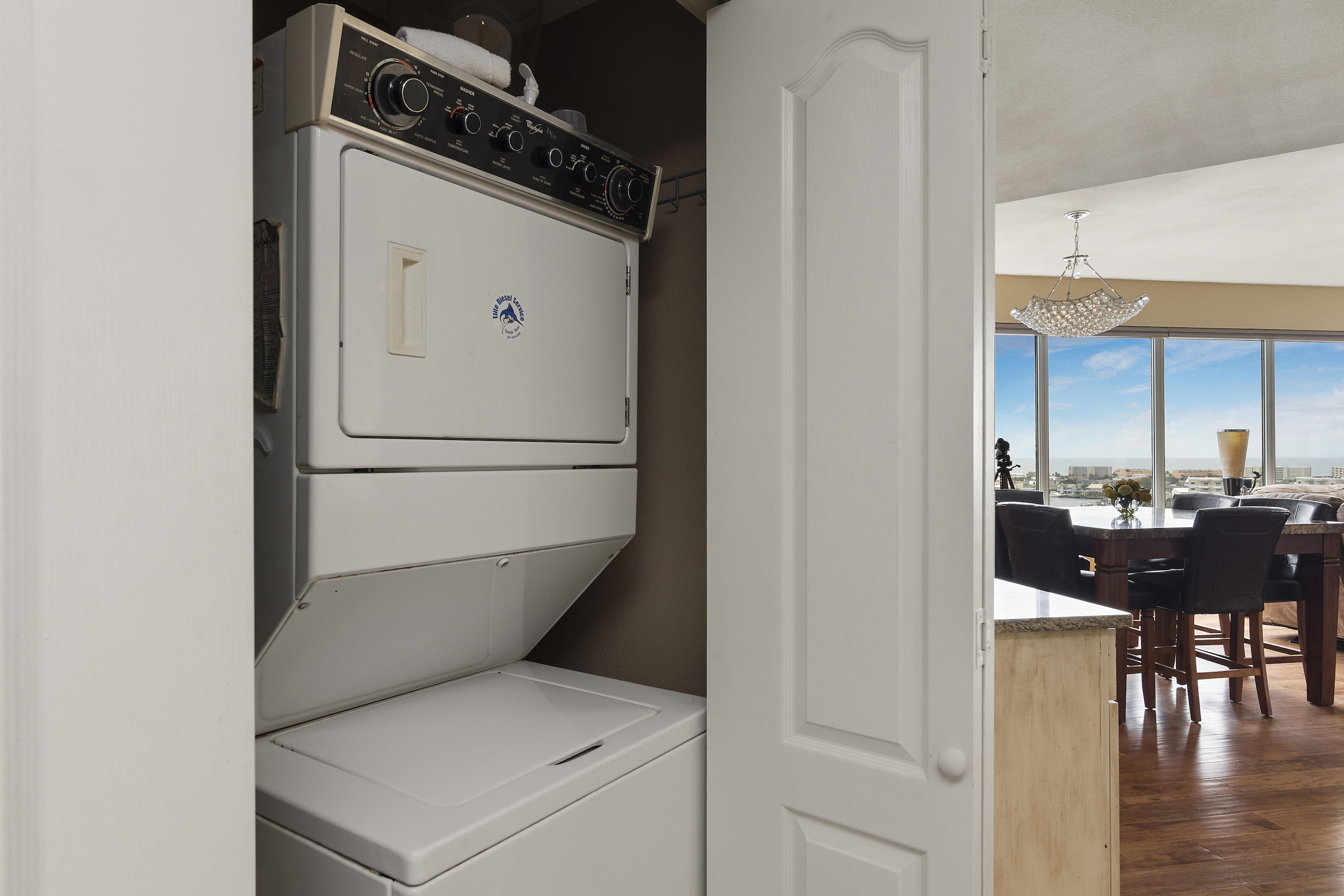 DESTIN YACHT CLUB - Residential
