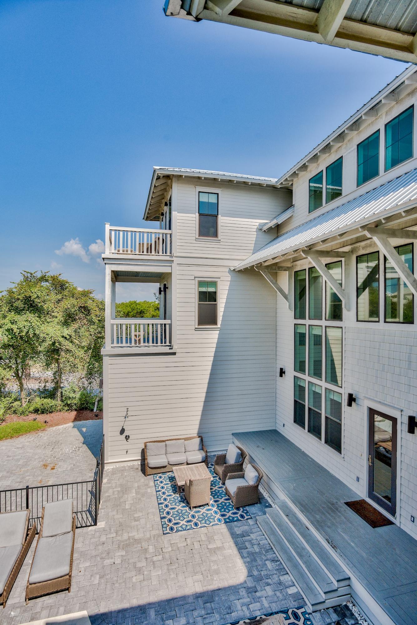 SEABREEZE - Residential
