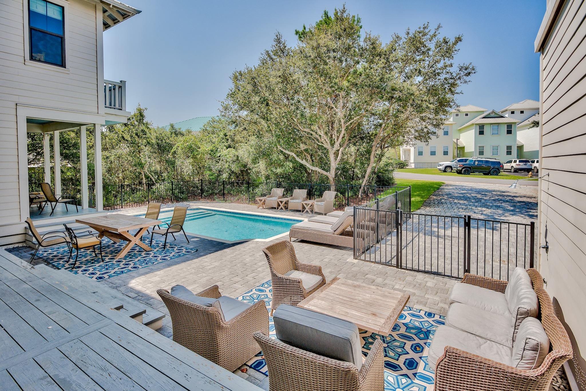 SEABREEZE - Residential