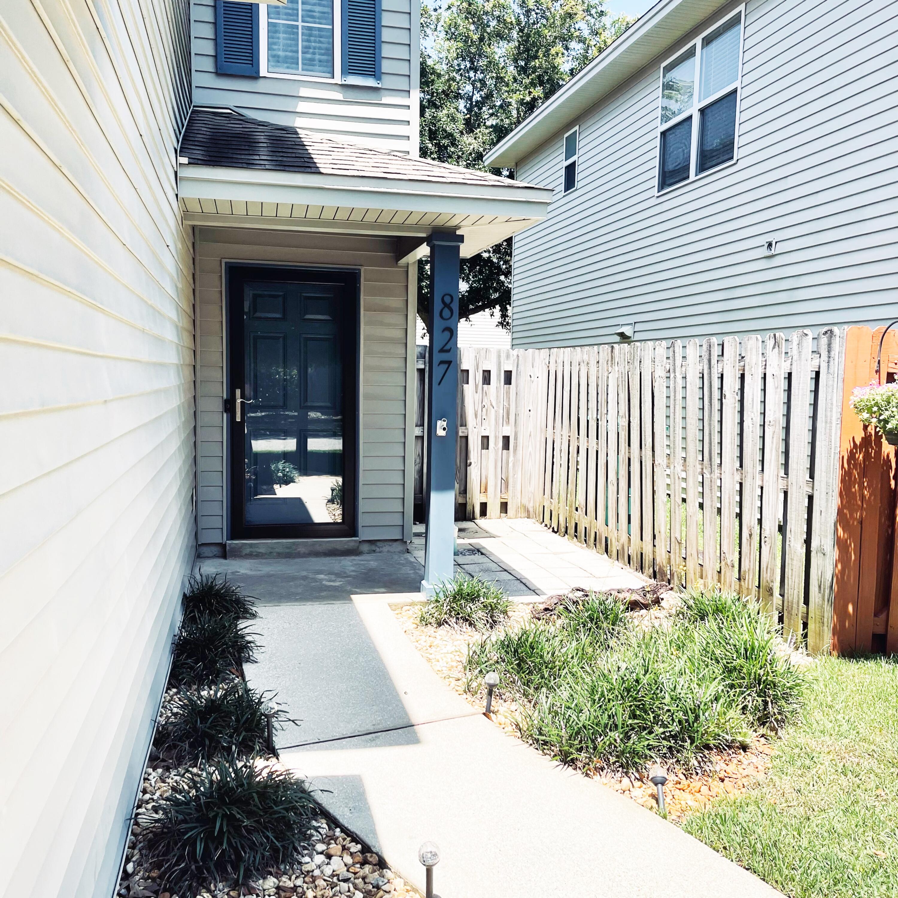 SUMMERWOOD - Residential Lease
