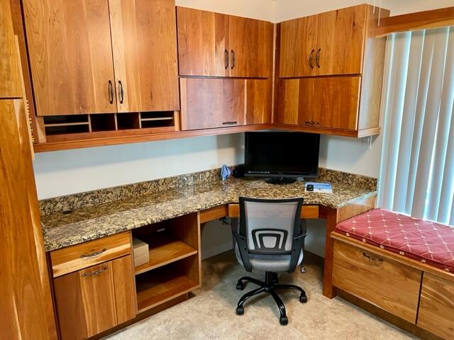VALPARAISO VILLAGE - Residential Lease