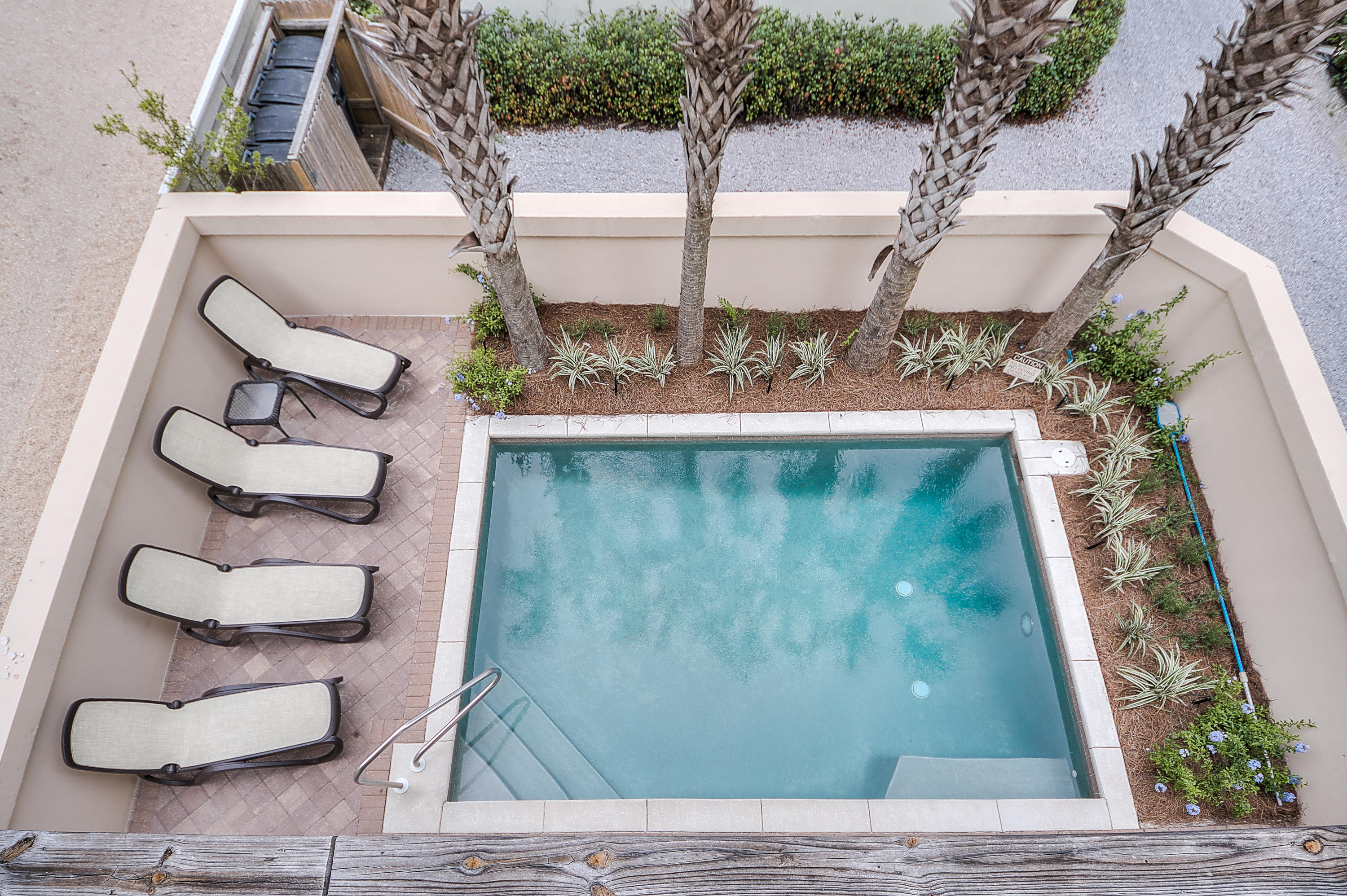 WATER'S EDGE - Residential