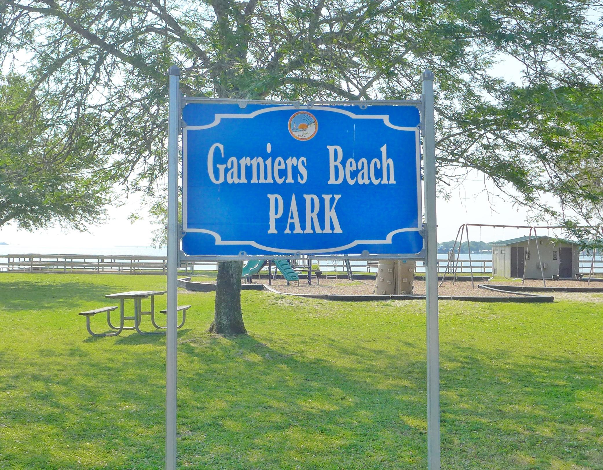 GARNIER BEACH - Residential Lease