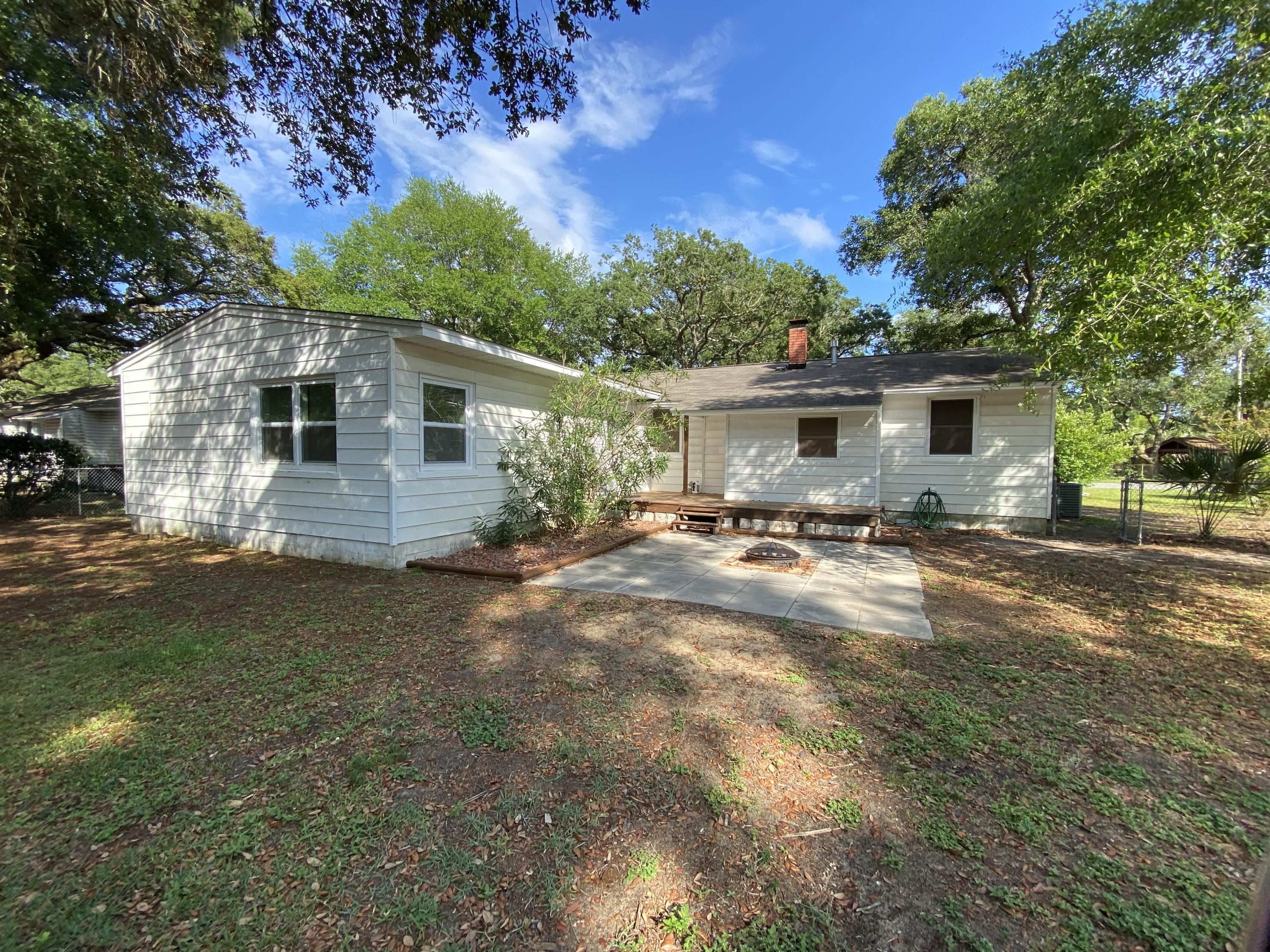 GARNIER BEACH - Residential Lease