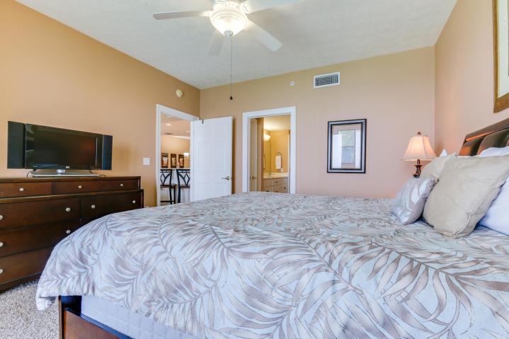 TREASURE ISLAND - Residential