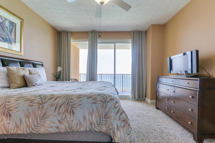 TREASURE ISLAND - Residential