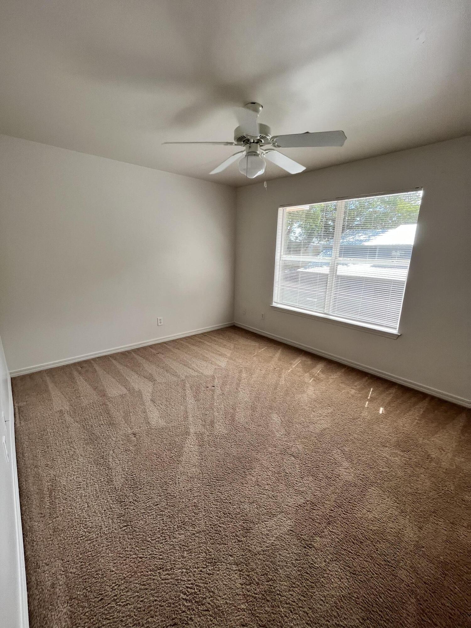 DOWNTOWNER - Residential Lease