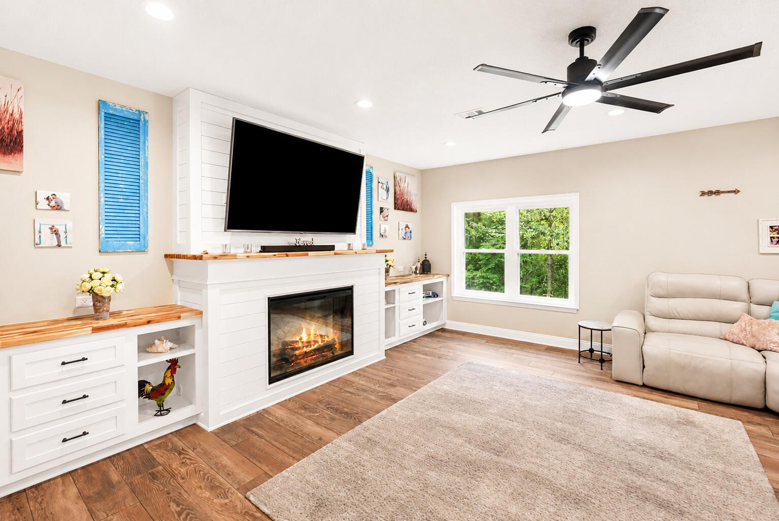 ASHLEY PLACE - Residential