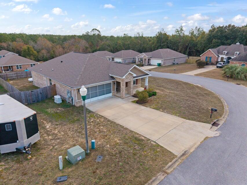 LAKERIDGE EST - Residential Lease