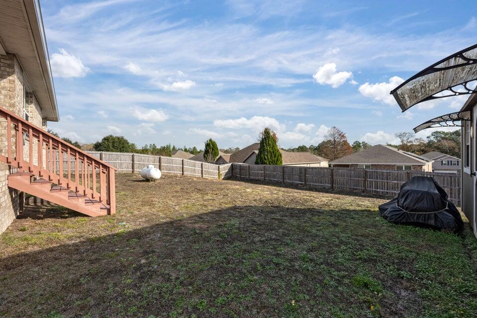 LAKERIDGE EST - Residential Lease