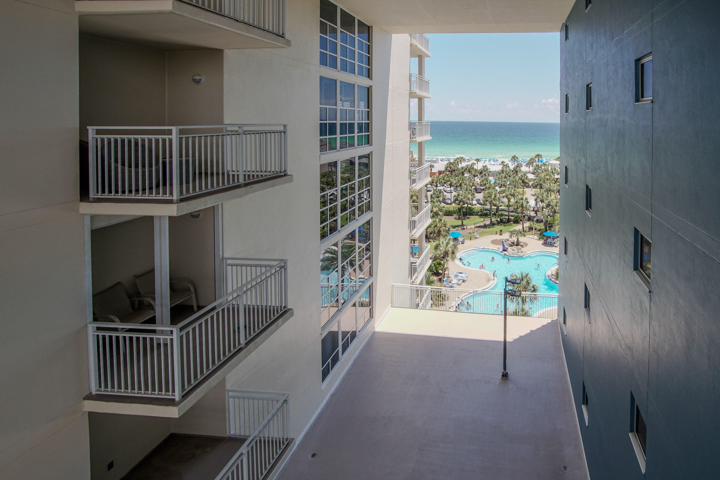 STERLING SHORES - Residential