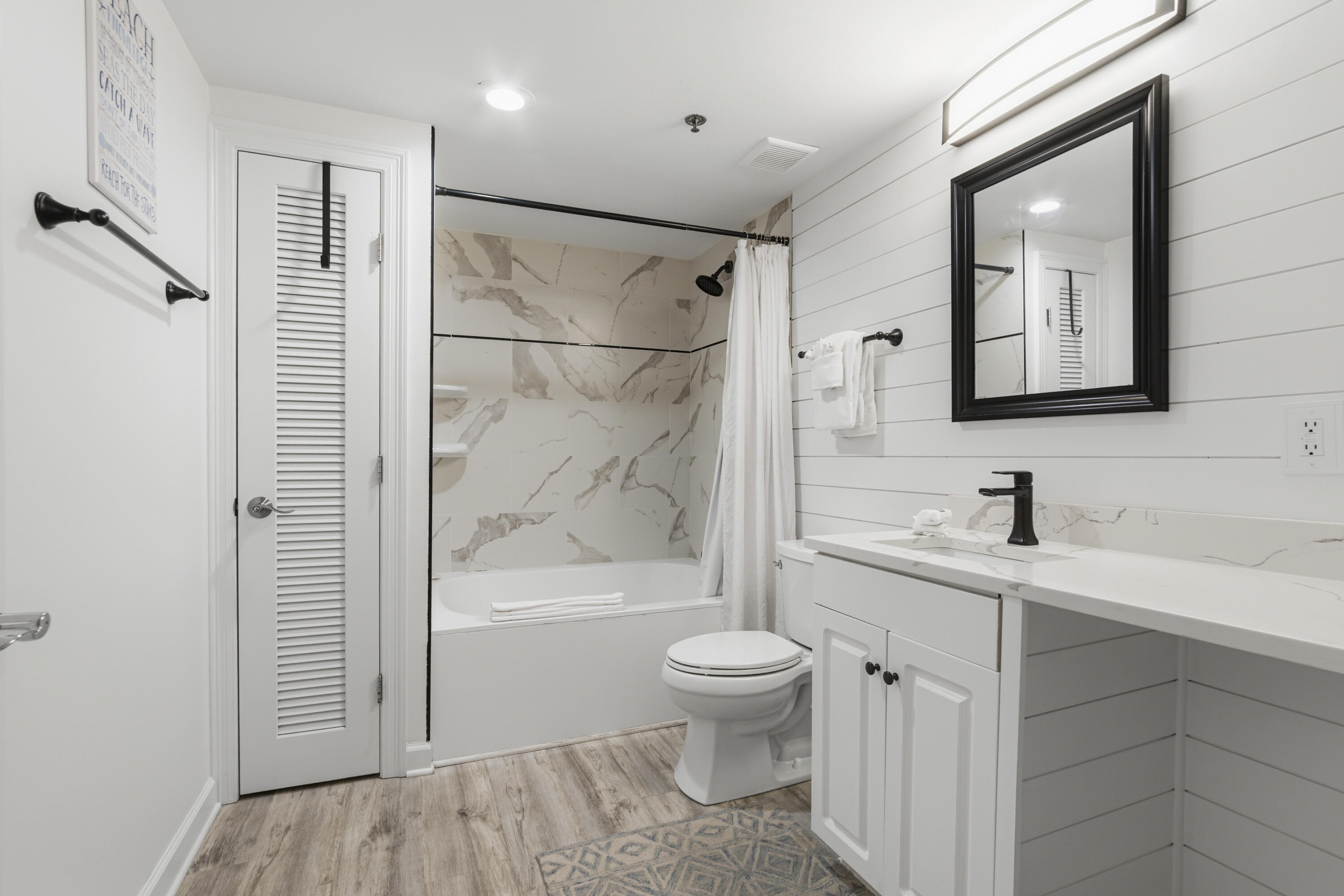 STERLING SHORES - Residential