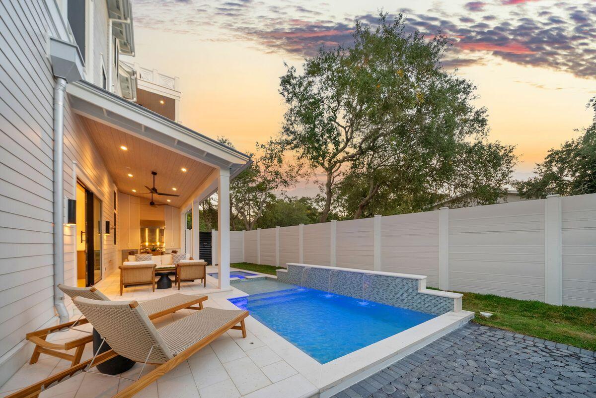 SEAGROVE 2ND ADDN - Residential