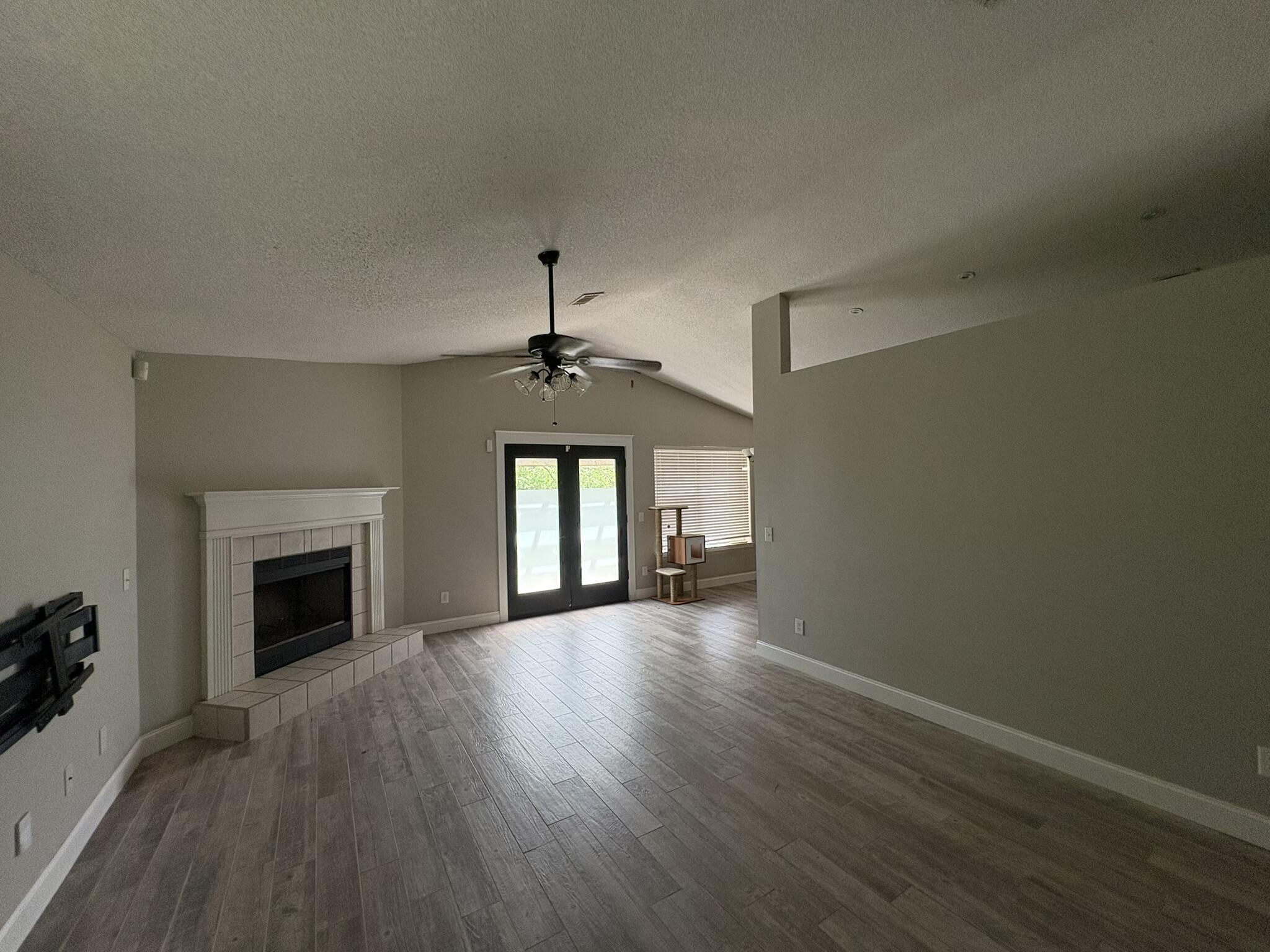 GRAND RIDGE - Residential