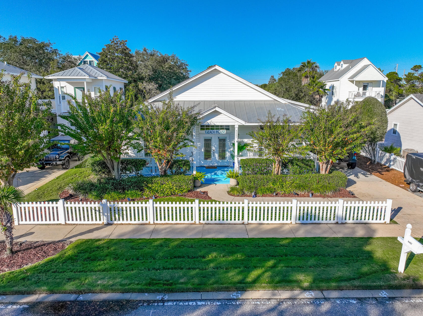 CRYSTAL BEACH COTTAGES PH 2 - Residential