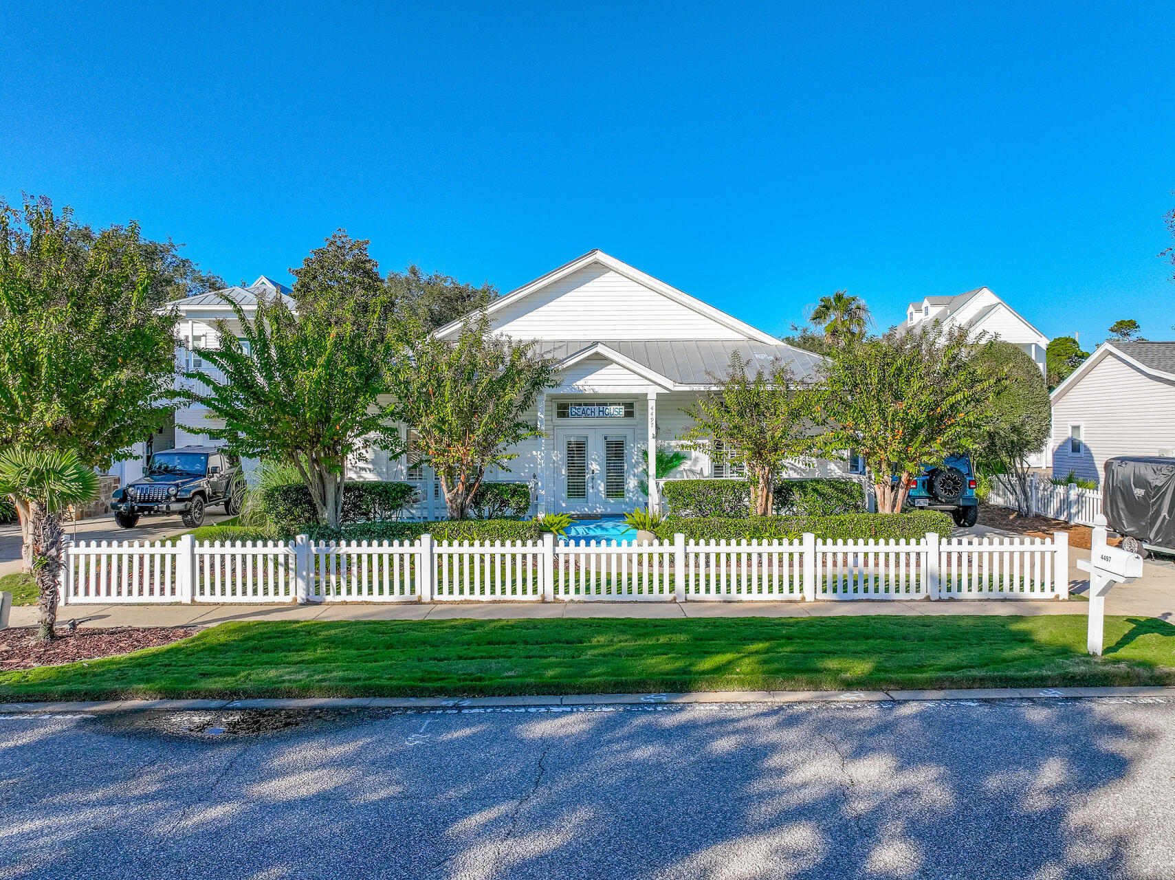 CRYSTAL BEACH COTTAGES PH 2 - Residential