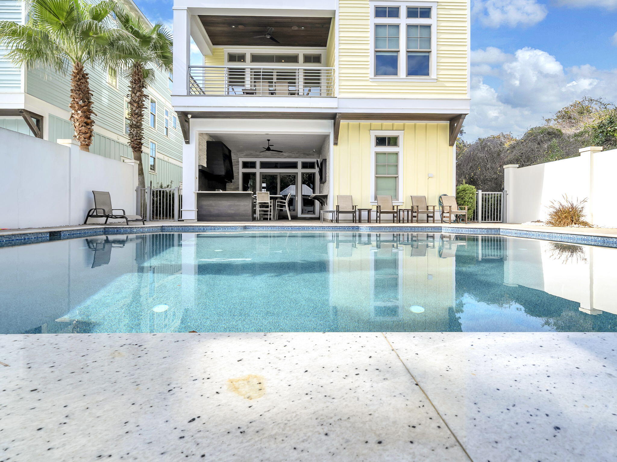 CRYSTAL BEACH - Residential