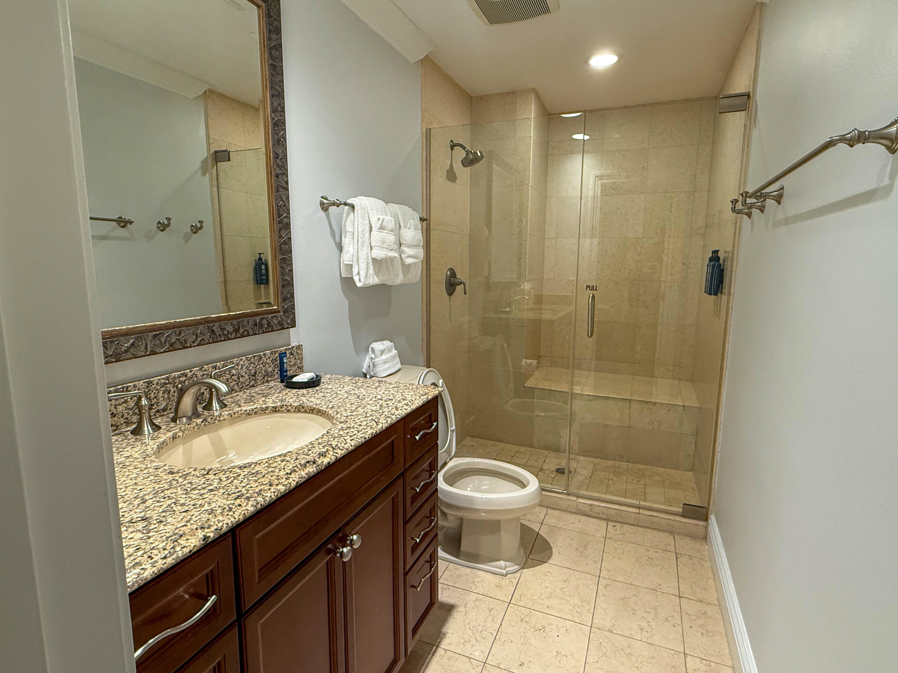 EMERALD GRANDE - Residential
