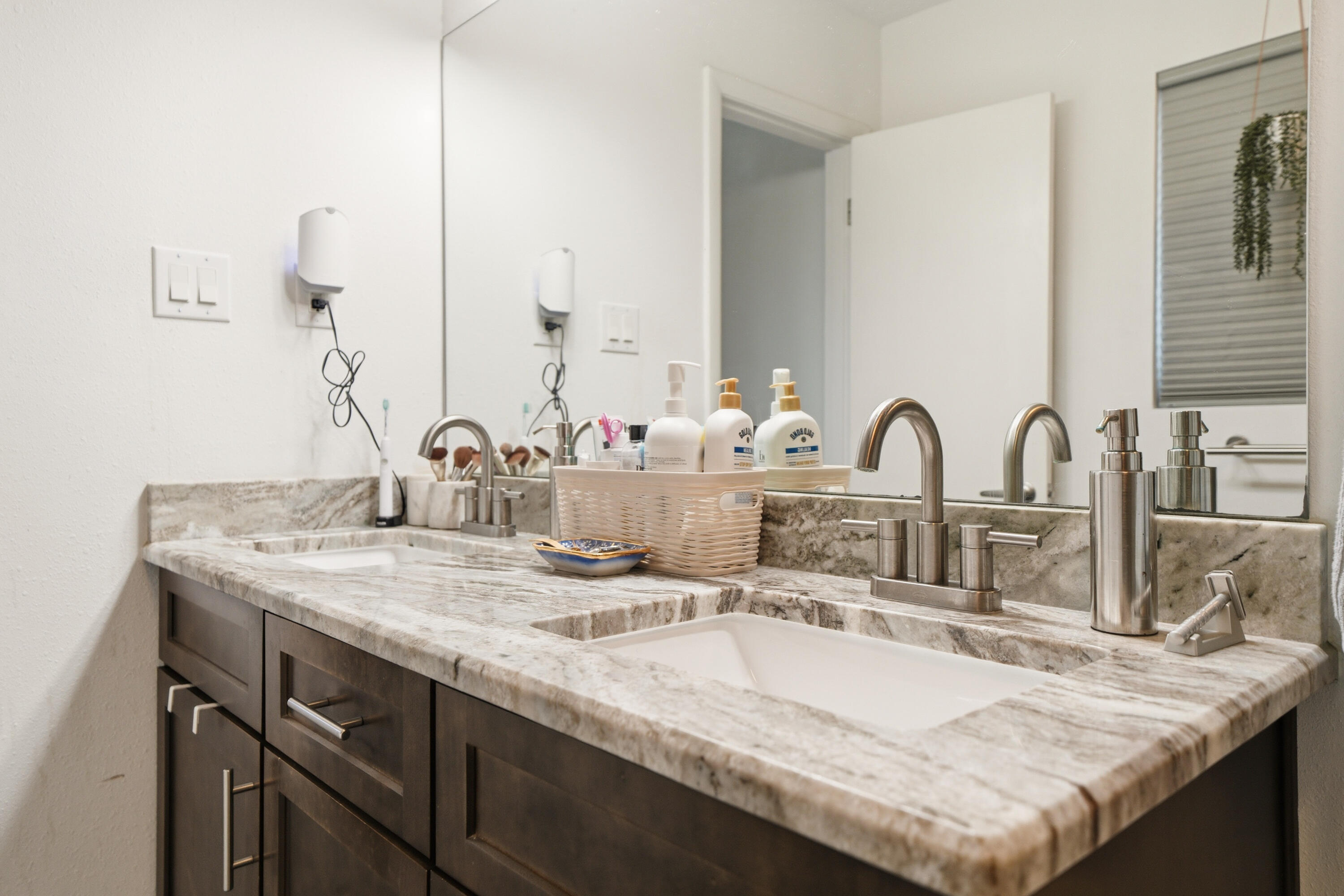VESTA HTS 4TH ADD - Residential