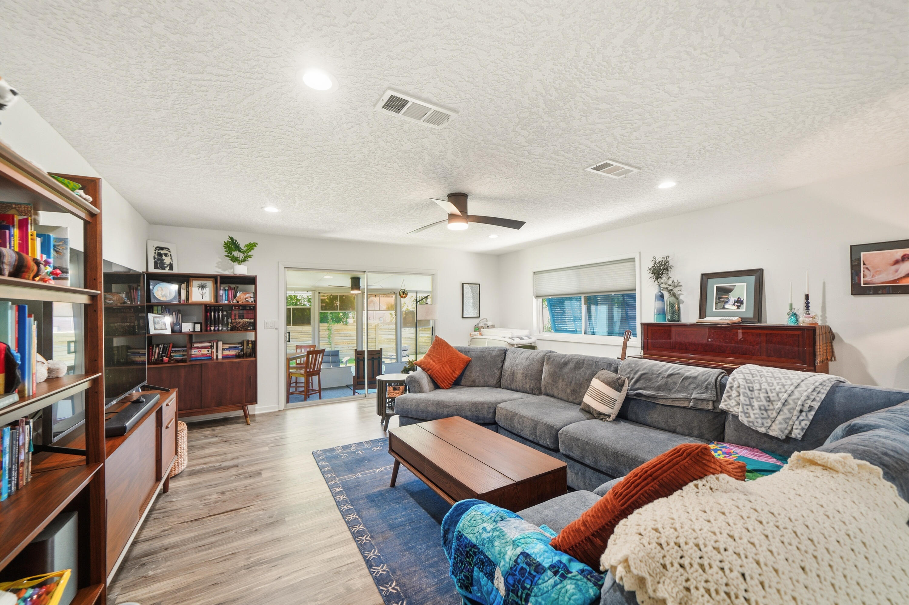 VESTA HTS 4TH ADD - Residential