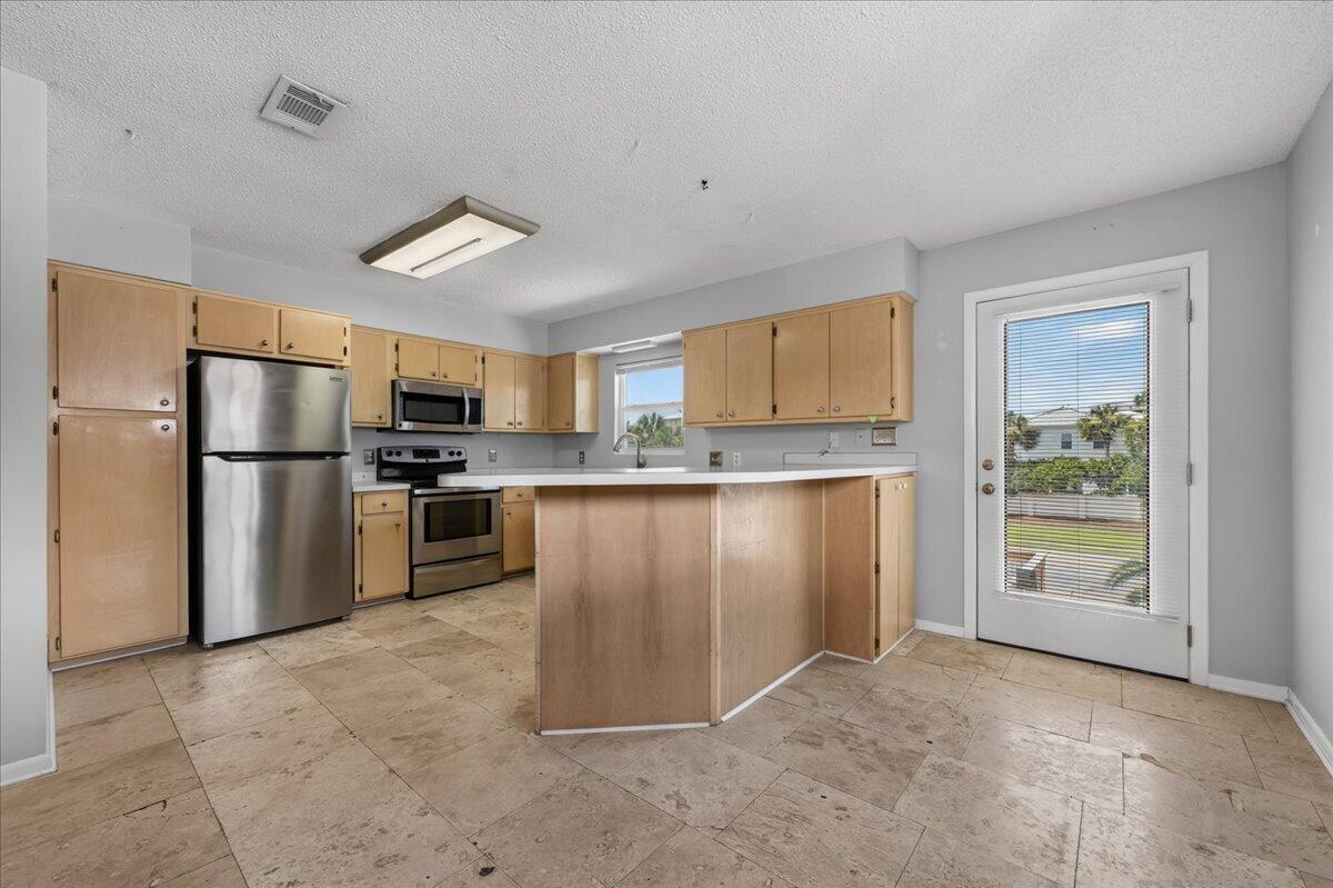 HOLIDAY ISLE - Residential