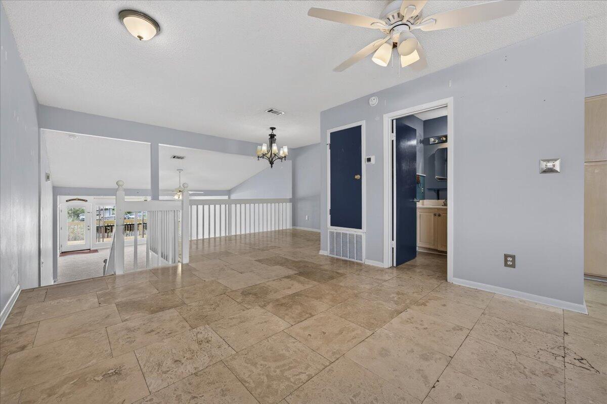 HOLIDAY ISLE - Residential