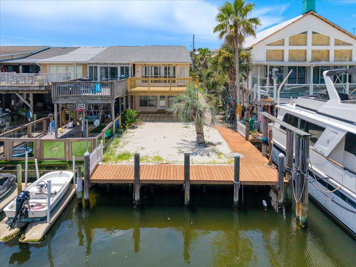 HOLIDAY ISLE - Residential