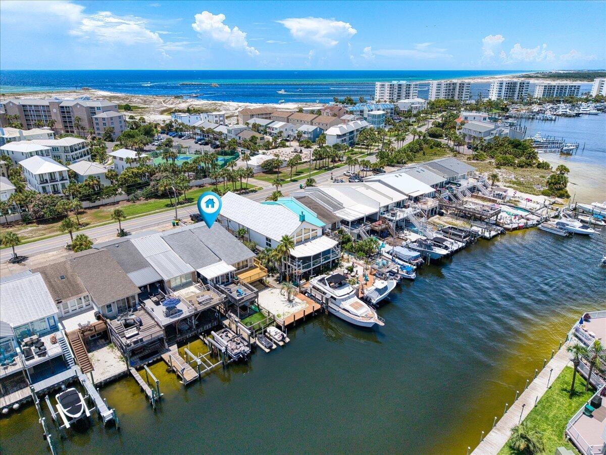HOLIDAY ISLE - Residential