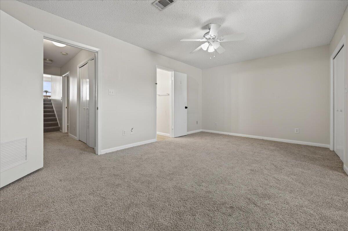 HOLIDAY ISLE - Residential