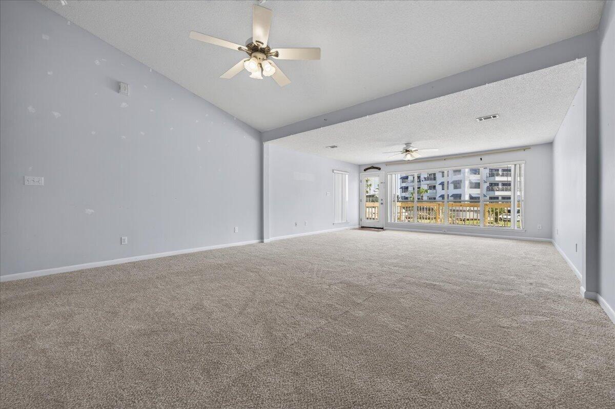 HOLIDAY ISLE - Residential