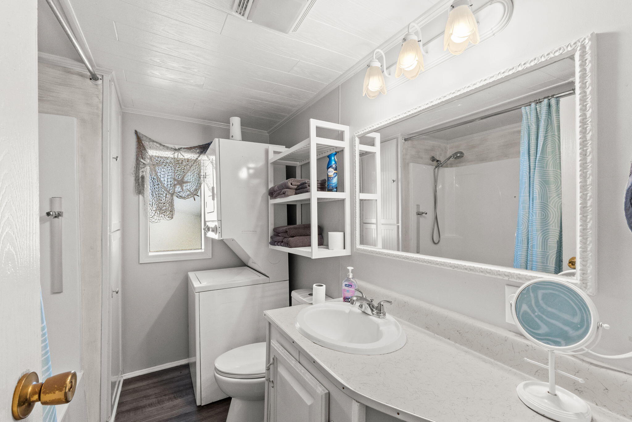 LAGUNA BEACH ESTATES 5TH ADDN - Residential