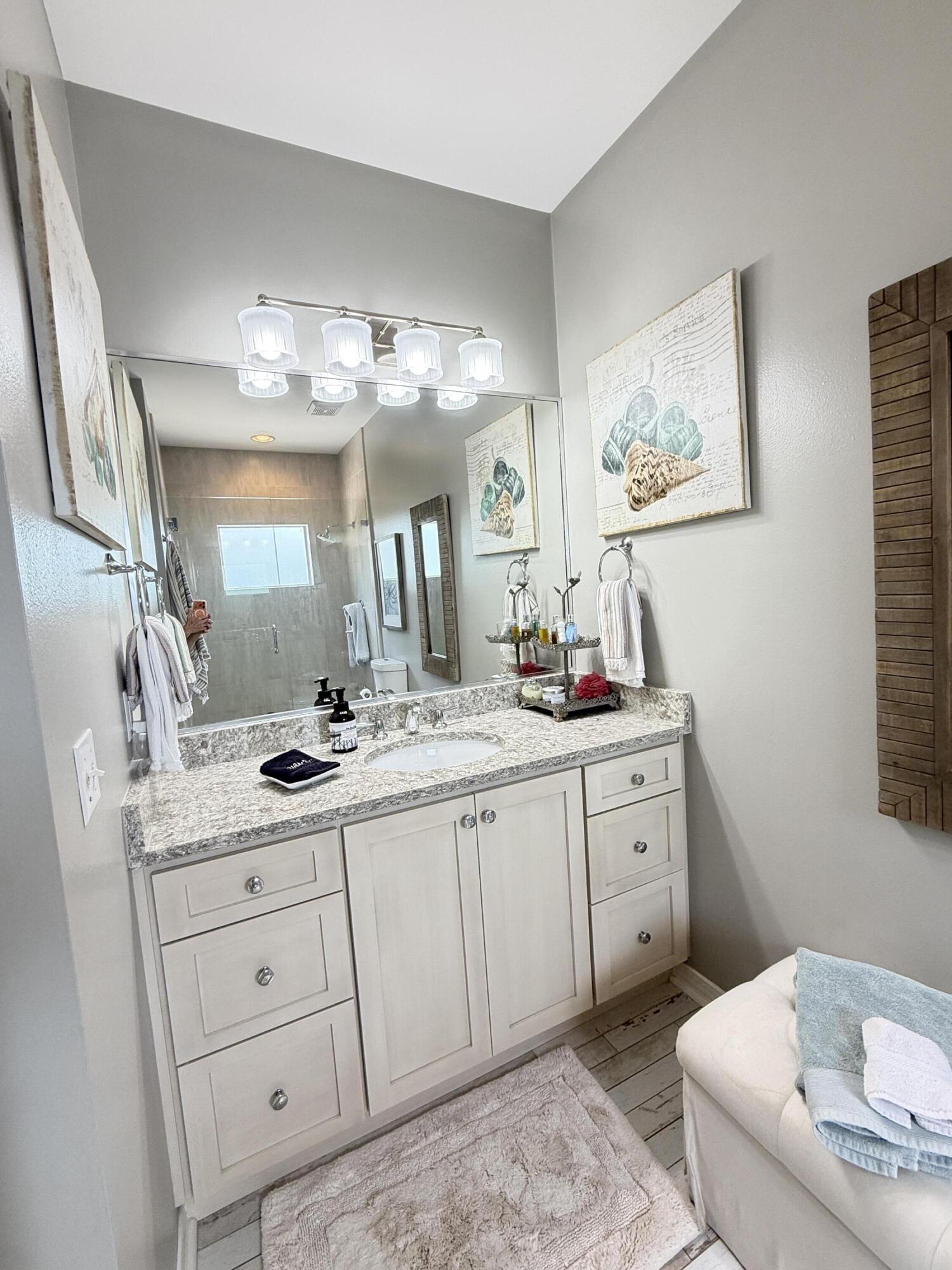 CRYSTAL SHORES - Residential